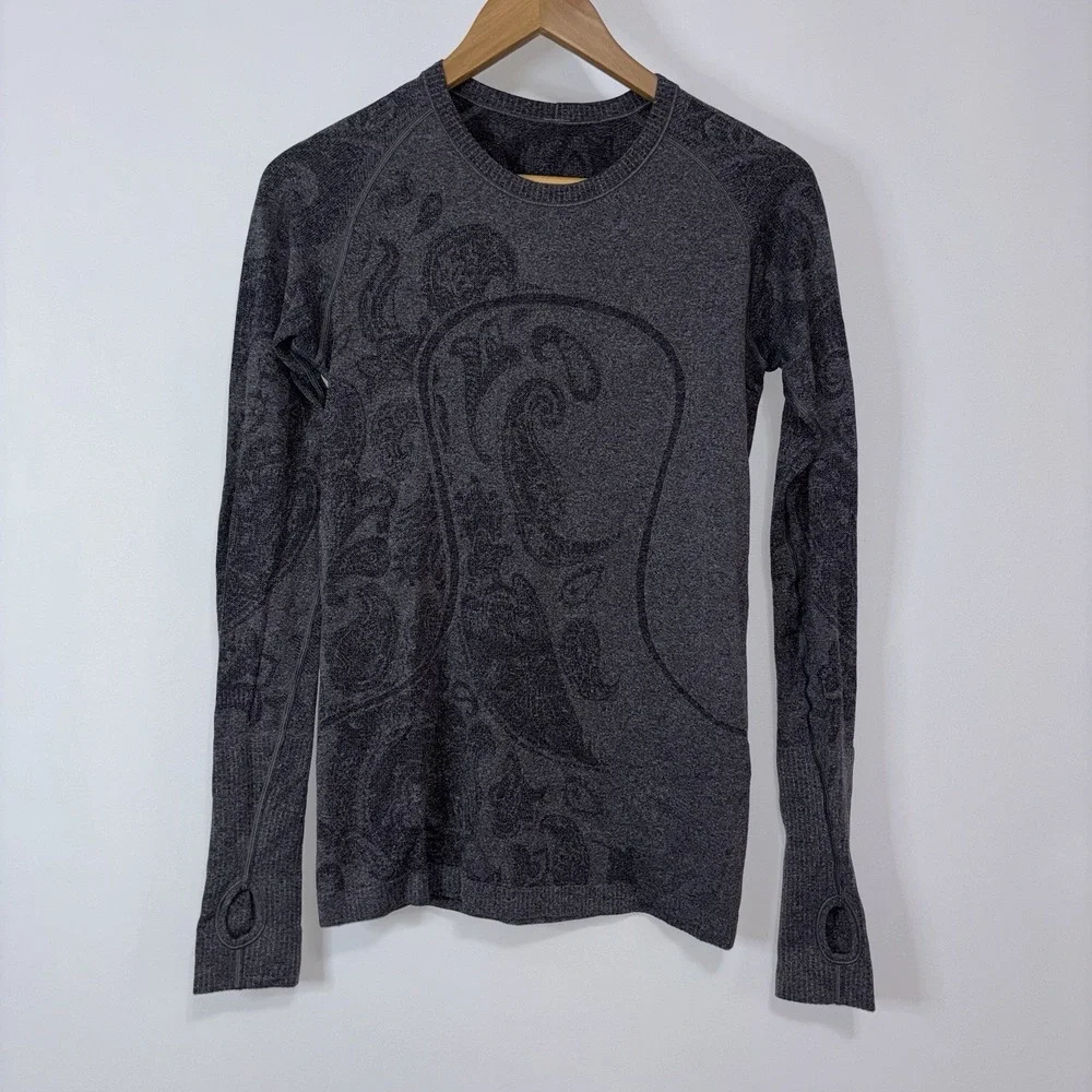 Lululemon Run Swiftly Seamless Jacquard Paisley Thumbhole Top Gray Size 8